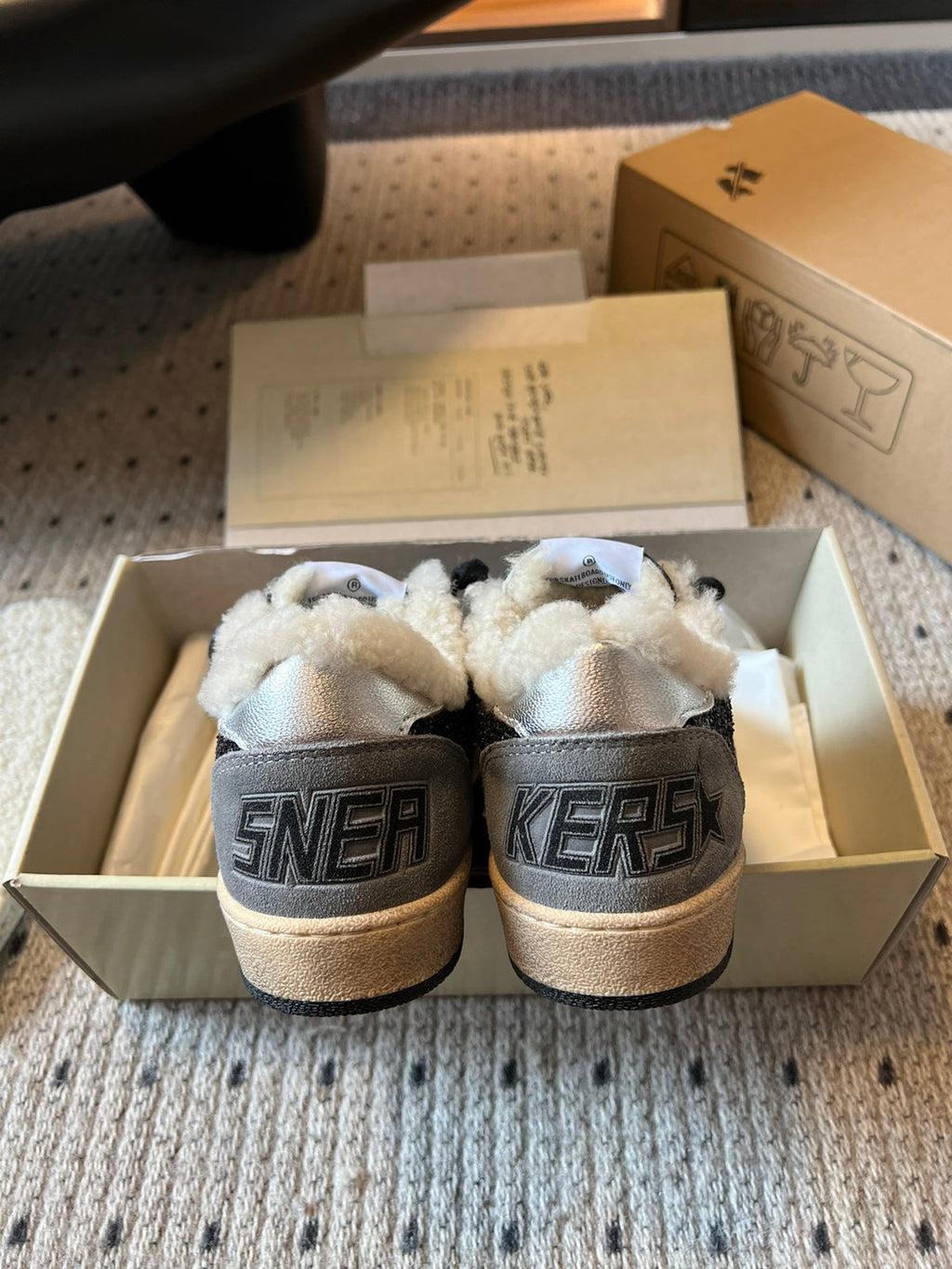 Golden Goose Ballstar Hemen Teslim İndirimli
