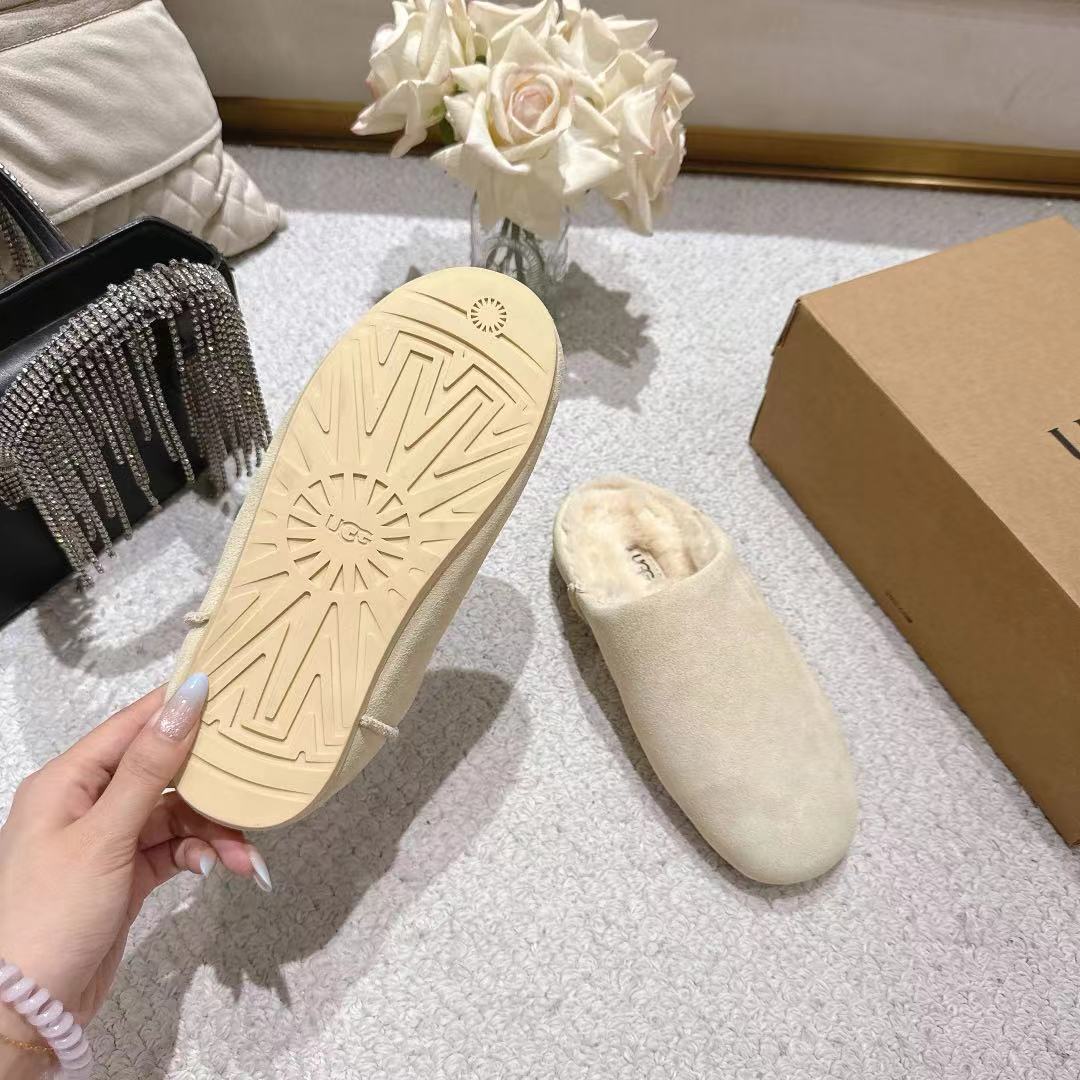 Ugg Slipper