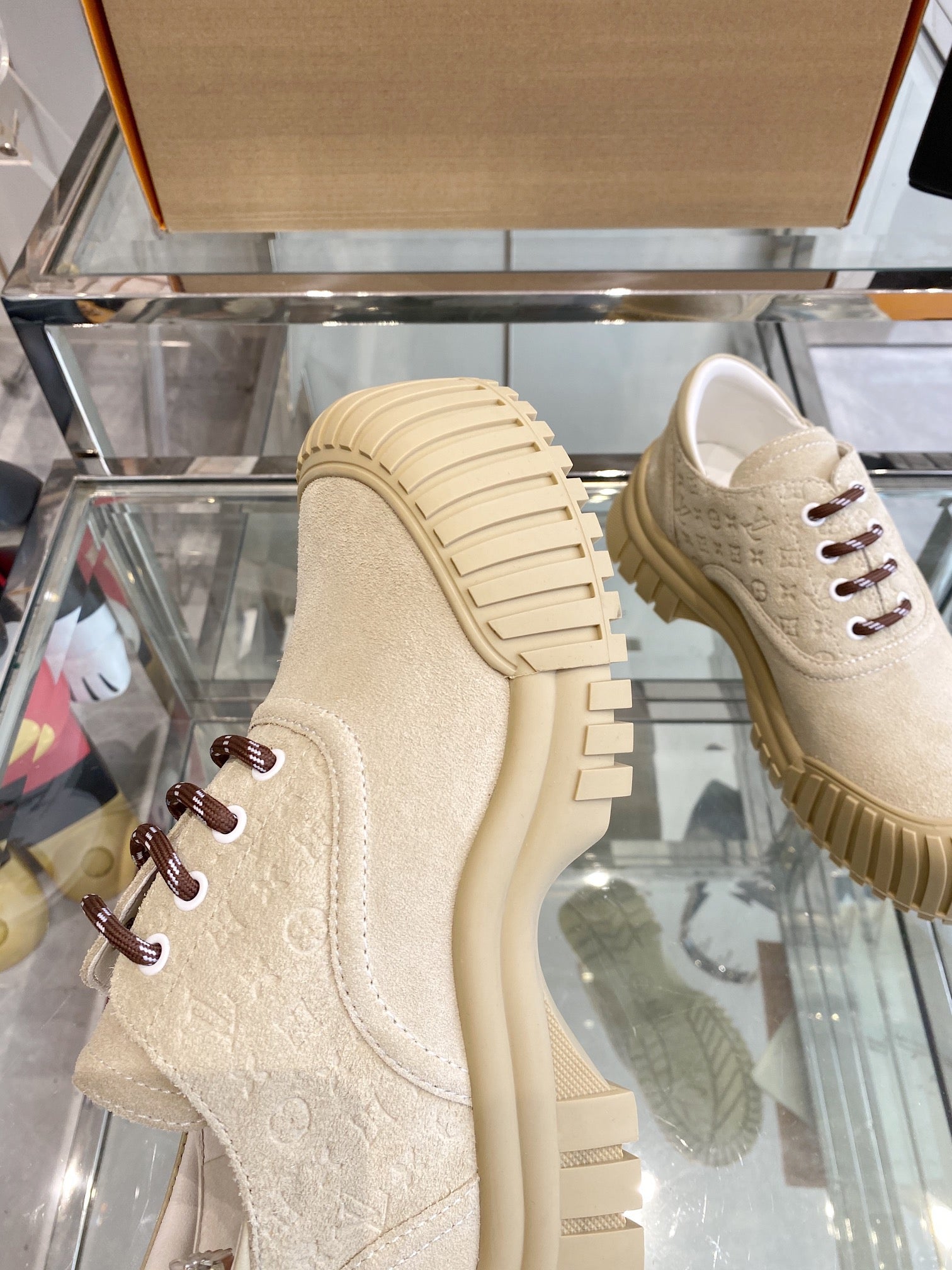 Louis Vuitton Sneaker