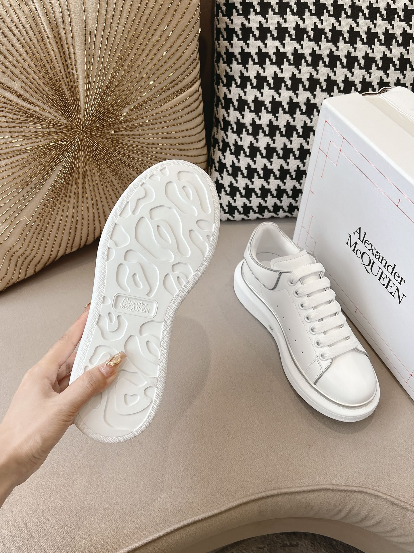 Alexander McQueen Sneaker