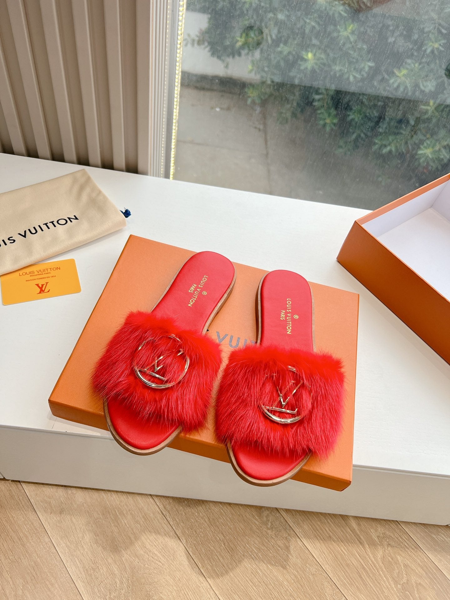 Louis Vuitton Slipper