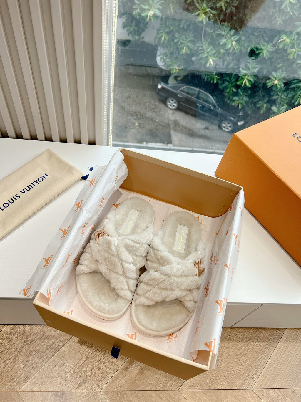 Louis Vuitton Slipper