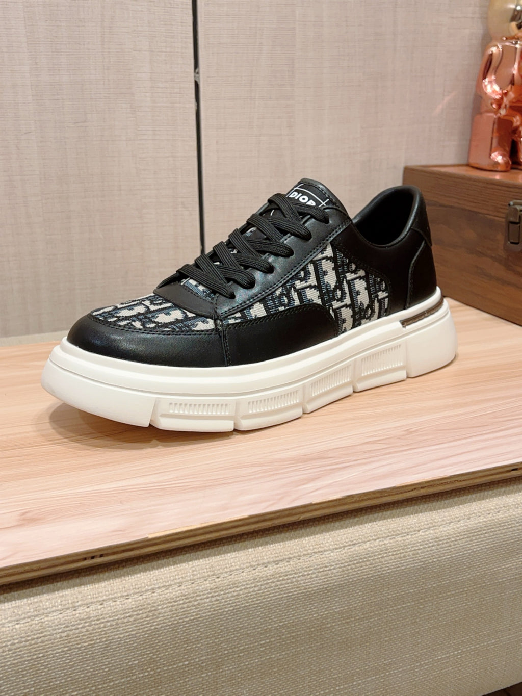 Dior Sneaker