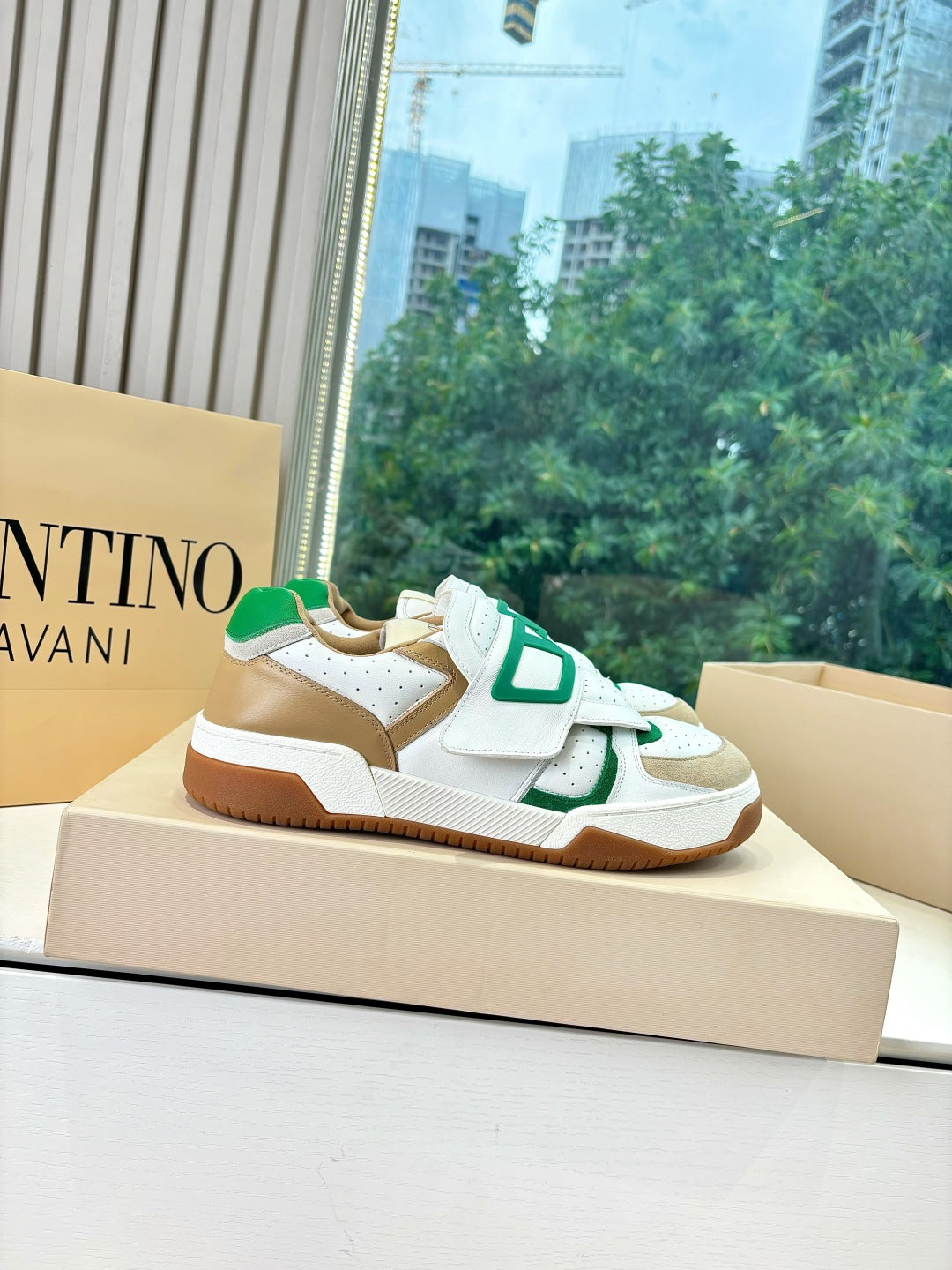 Valentino Sneaker